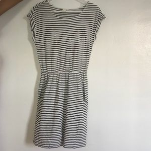 Women’s H&M Black & White Striped Dress Size XS Summer Vacation